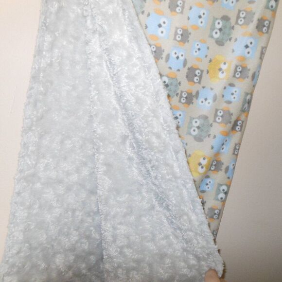 Blankets & Beyond owl baby blanket soft and cozy - Picture 3 of 6